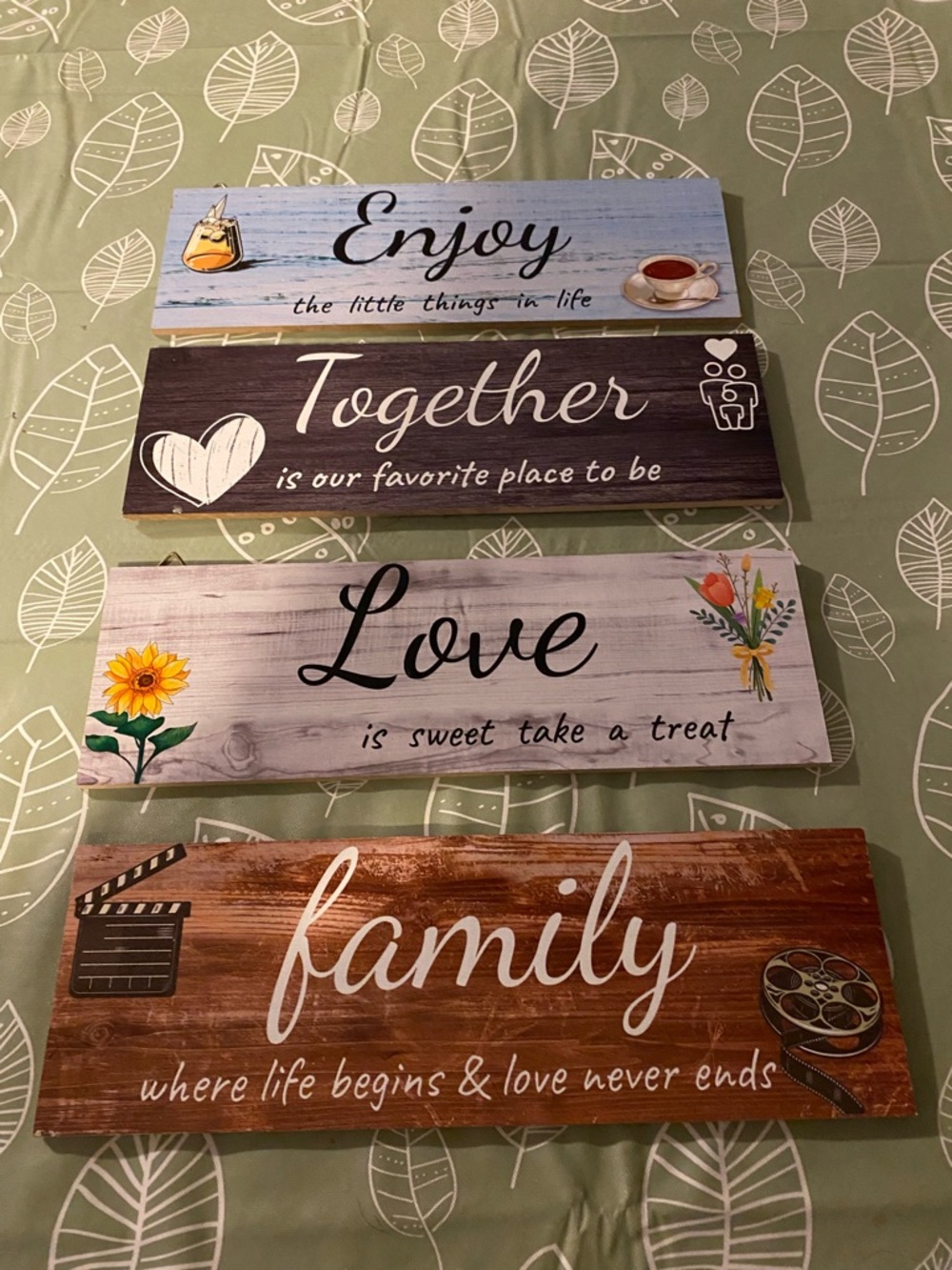 🌸Set of 4 Rustic Inspirational Wood Wall Signs - Enjoy Together Love Family